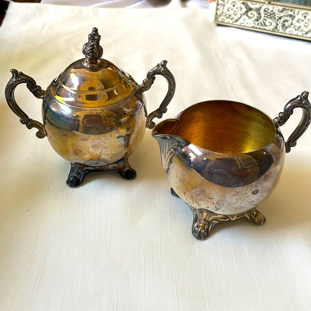 VTG FB Rogers Silver Plated Serving creamer & sugar bowl set Hallmarked